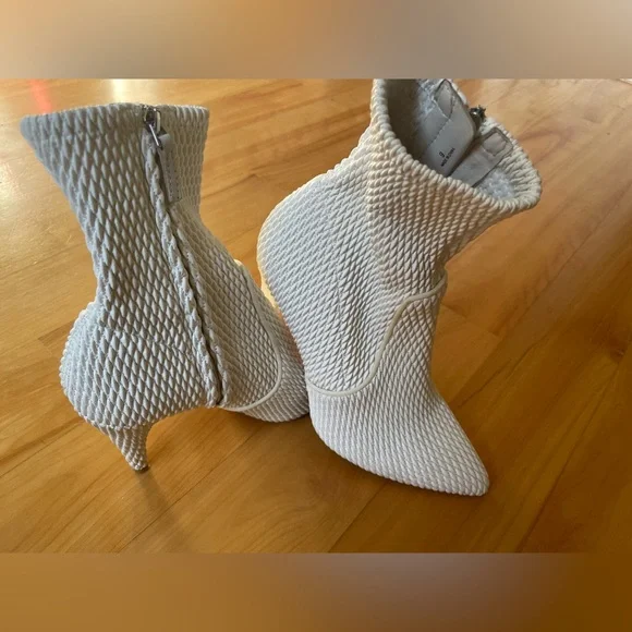 Alice + Olivia White Hedde Pointed Toe Bootie - Picture 6 of 12